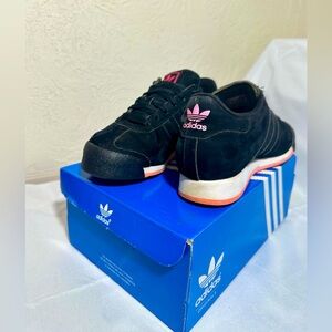 Adidas Originals Samoa. Size 6 Pre owned. Pink/black/white